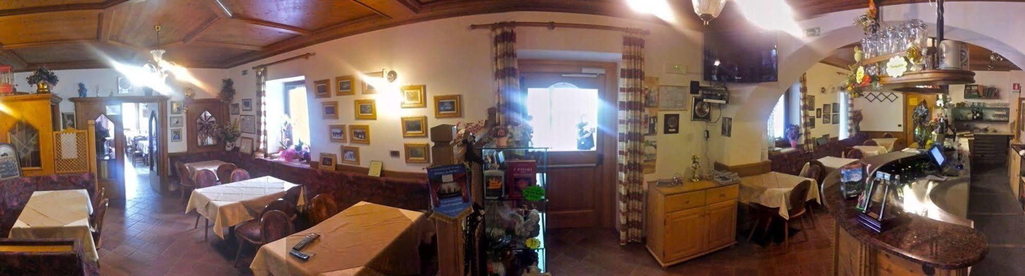 Rifugio Monte Baldo Hotel Avio Kültér fotó