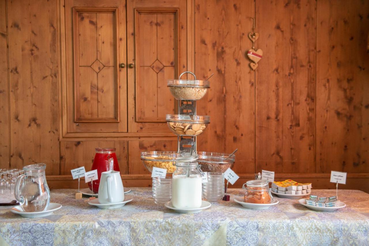 Rifugio Monte Baldo Hotel Avio Kültér fotó
